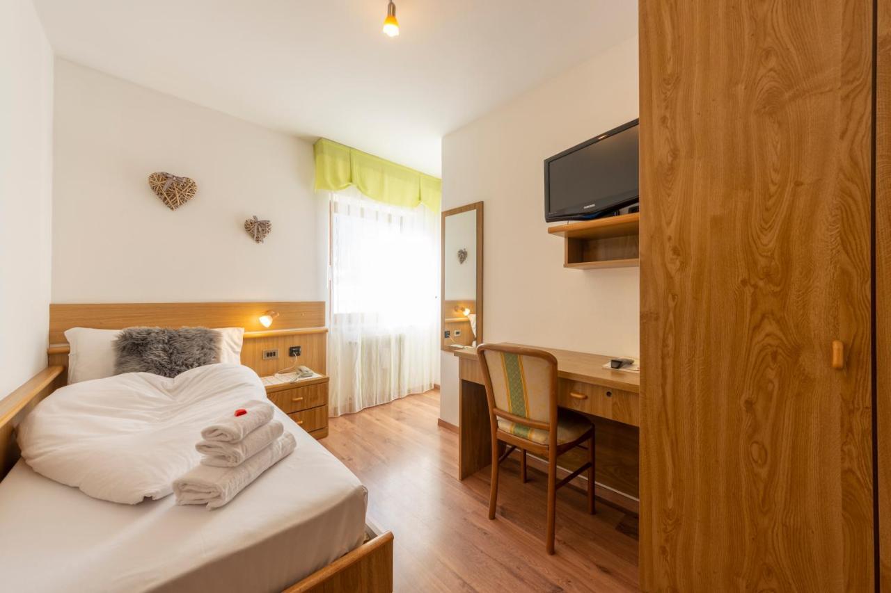 Hotel Ciampian Моэна Экстерьер фото